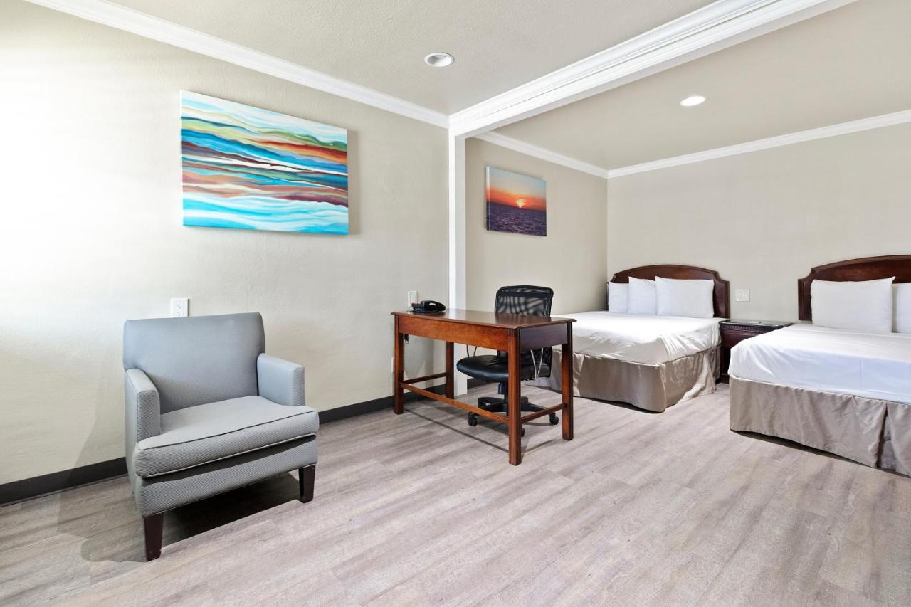 Le Blanc Inn & Suites El Monte Esterno foto
